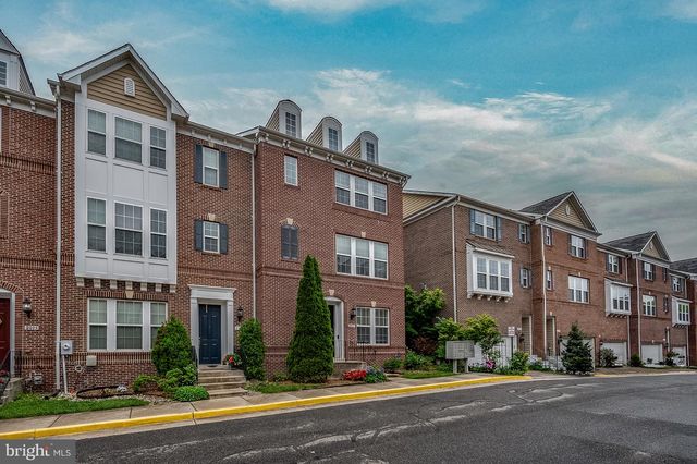 2037 BLUNT LN, Alexandria, VA 22303