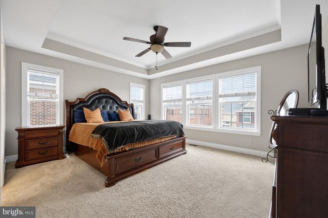 2037 BLUNT LN, Alexandria, VA 22303