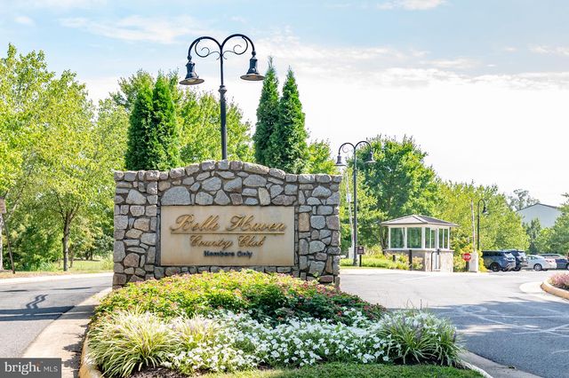 2037 BLUNT LN, Alexandria, VA 22303