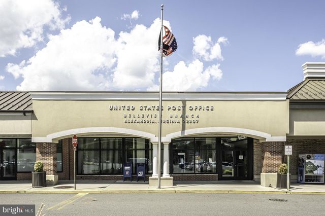 2037 BLUNT LN, Alexandria, VA 22303