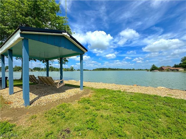 1284 Laurel Drive, West Salem, OH 44287