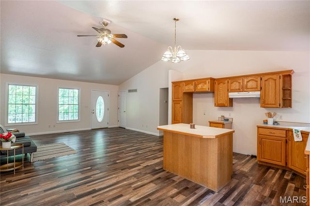 9716 State Highway A, Patton, MO 63662