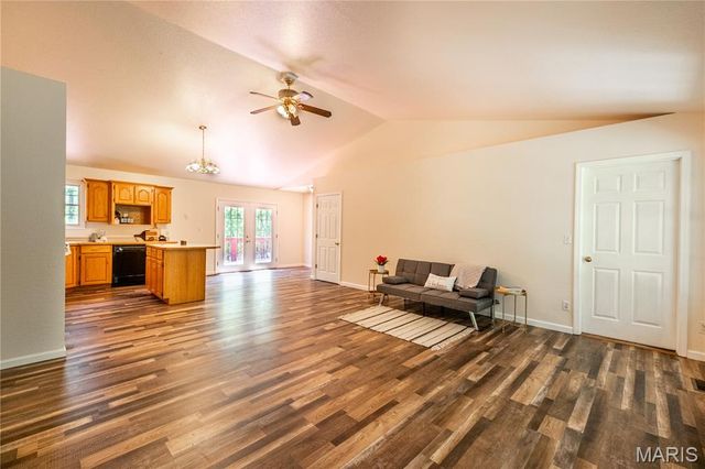 9716 State Highway A, Patton, MO 63662