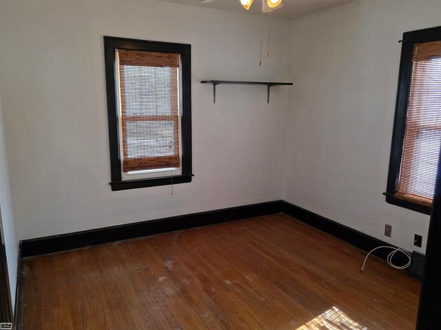 20511 Beatrice Street, Livonia, MI 48152