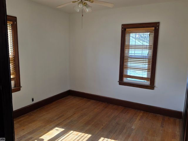 20511 Beatrice Street, Livonia, MI 48152