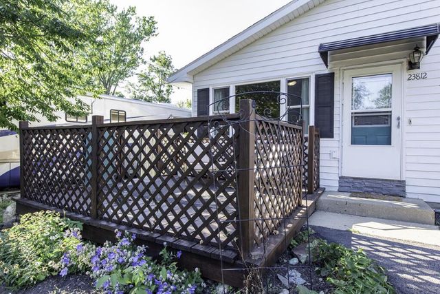 23812 127th STREET, Trevor, WI 53179