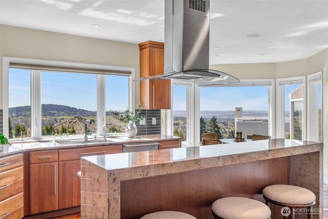 15423 SE 58th St, Bellevue, WA 98006