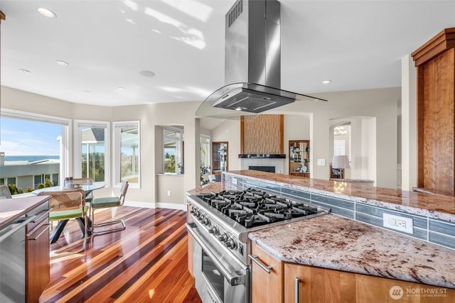 15423 SE 58th St, Bellevue, WA 98006