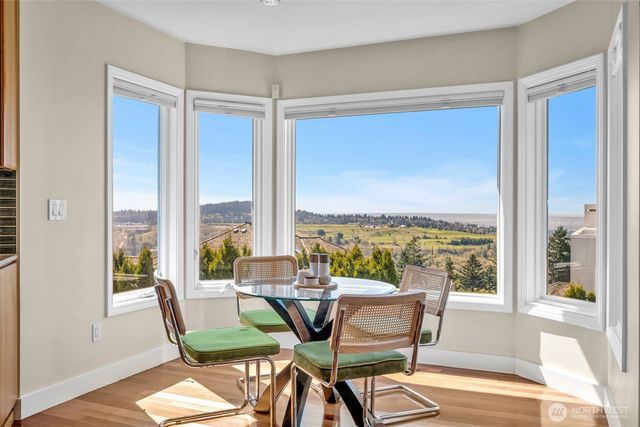 15423 SE 58th St, Bellevue, WA 98006