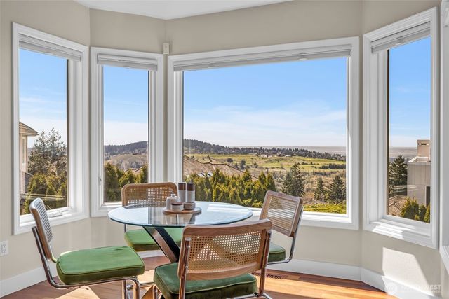 15423 SE 58th St, Bellevue, WA 98006