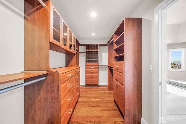 15423 SE 58th St, Bellevue, WA 98006