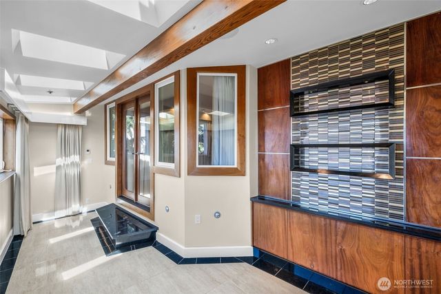 15423 SE 58th St, Bellevue, WA 98006