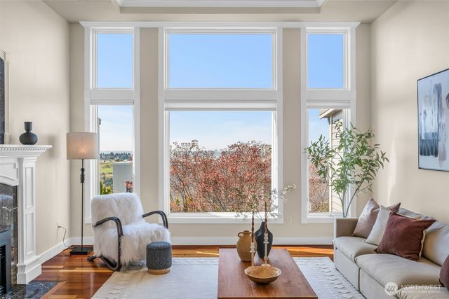 15423 SE 58th St, Bellevue, WA 98006