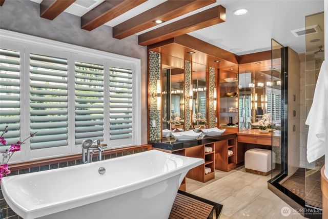 15423 SE 58th St, Bellevue, WA 98006