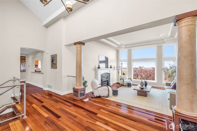 15423 SE 58th St, Bellevue, WA 98006