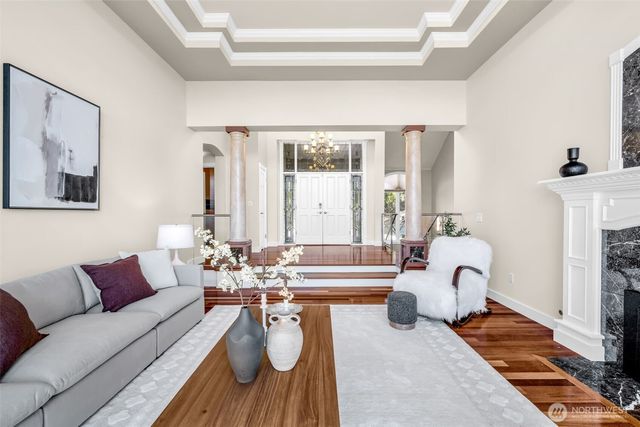 15423 SE 58th St, Bellevue, WA 98006