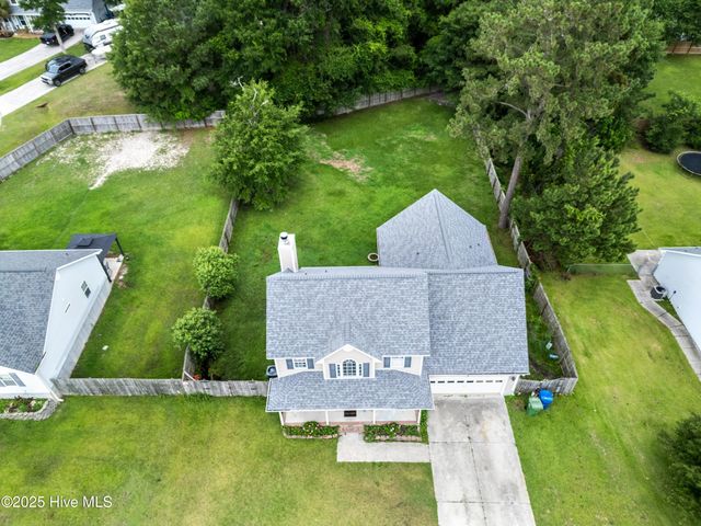 153 Lawndale Lane, Sneads Ferry, NC 28460