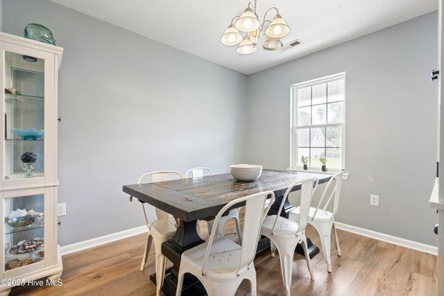 153 Lawndale Lane, Sneads Ferry, NC 28460