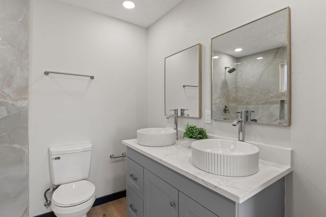 5809 Warren Lane Lane SW, Albuquerque, NM 87105