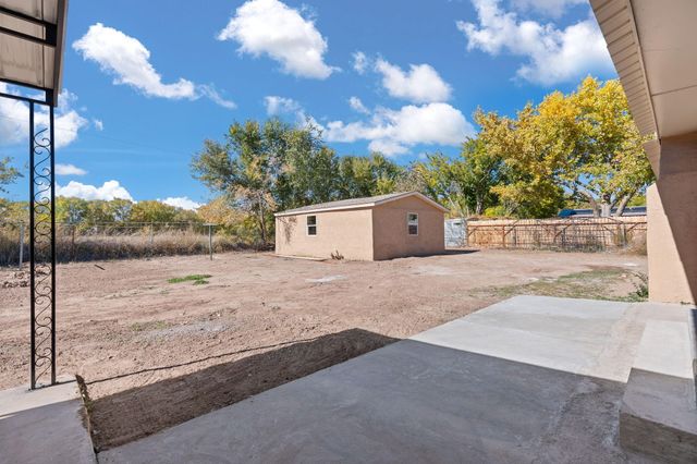 5809 Warren Lane Lane SW, Albuquerque, NM 87105