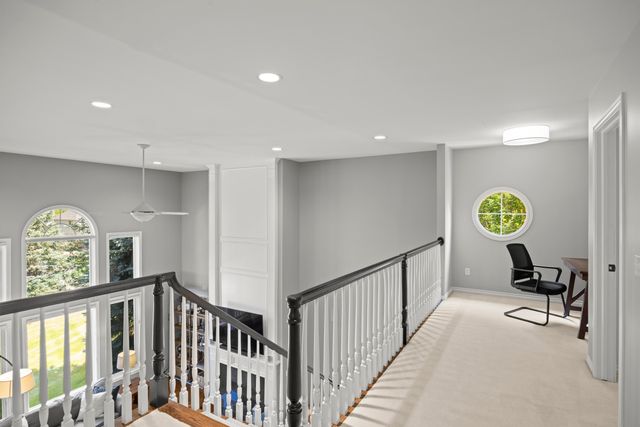 2910 N Addison Circle N, Rochester, MI 48306