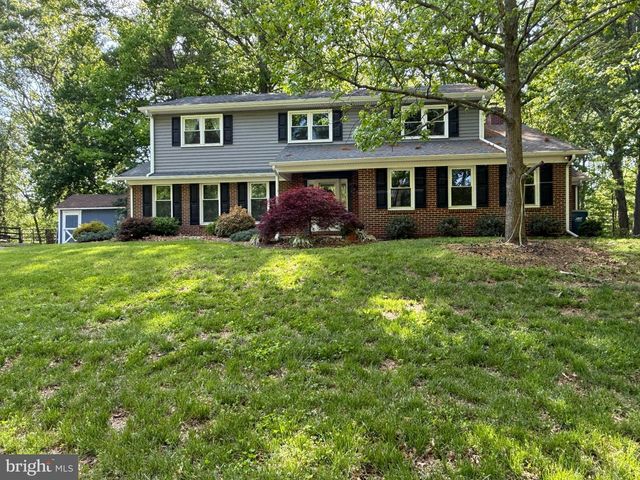 6 DONNA DR, Bear, DE 19701