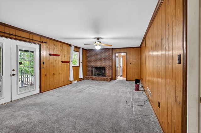 6 DONNA DR, Bear, DE 19701