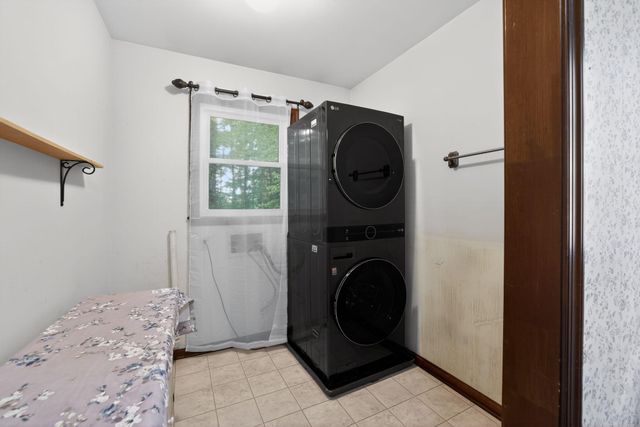 6 DONNA DR, Bear, DE 19701