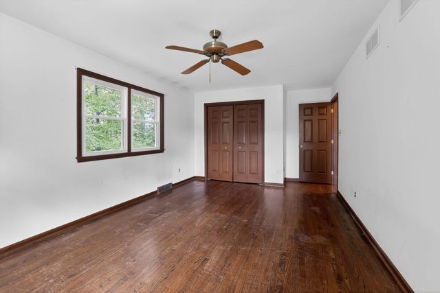 6 DONNA DR, Bear, DE 19701