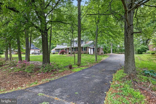 6 DONNA DR, Bear, DE 19701