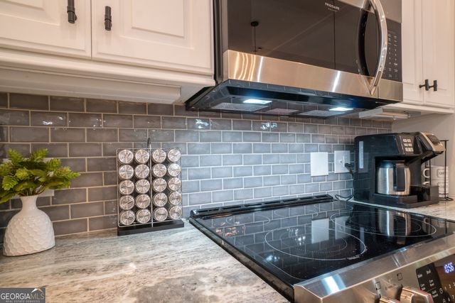 313 Omega Way, Hiawassee, GA 30546