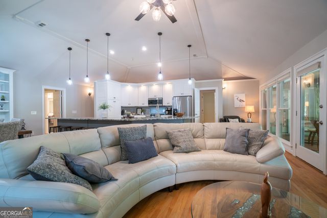 313 Omega Way, Hiawassee, GA 30546