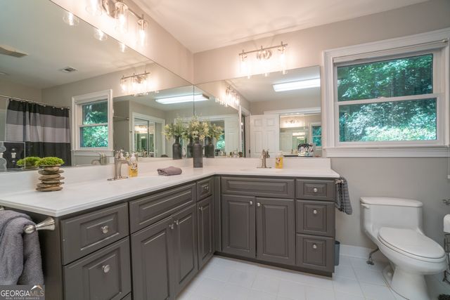 313 Omega Way, Hiawassee, GA 30546