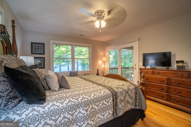 313 Omega Way, Hiawassee, GA 30546