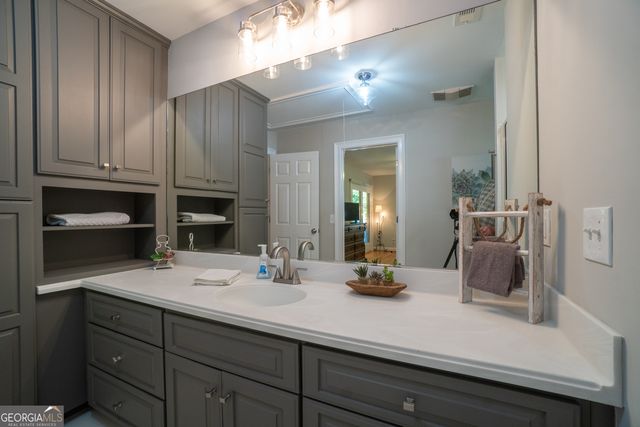 313 Omega Way, Hiawassee, GA 30546