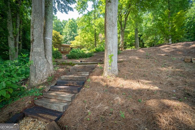 313 Omega Way, Hiawassee, GA 30546