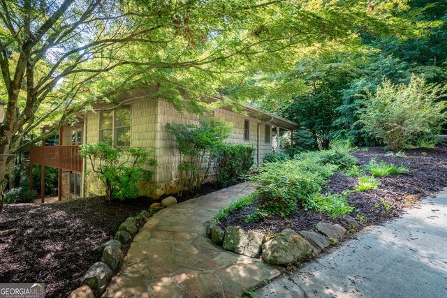 313 Omega Way, Hiawassee, GA 30546