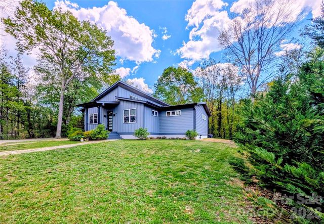 206 Flathouse Drive, Asheville, NC 28804