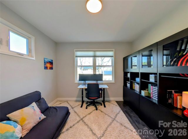 206 Flathouse Drive, Asheville, NC 28804