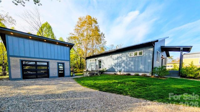 206 Flathouse Drive, Asheville, NC 28804