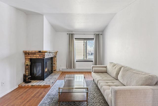 2030 Ridge Drive 31, Saint Louis Park, MN 55416