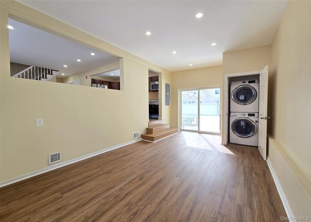 214 Van Buren Street, West Babylon, NY 11704