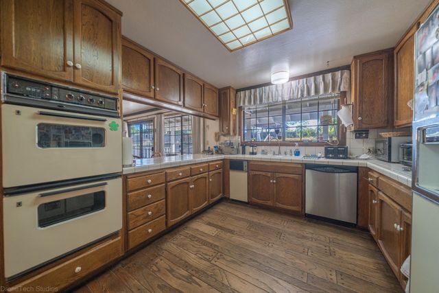 16160 Plateau Circle, Redding, CA 96001