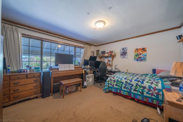 16160 Plateau Circle, Redding, CA 96001