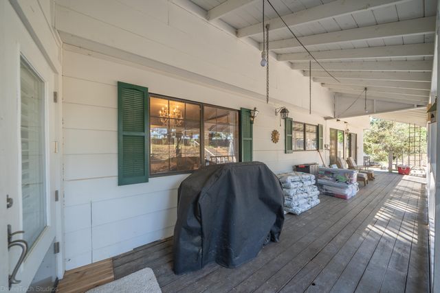 16160 Plateau Circle, Redding, CA 96001