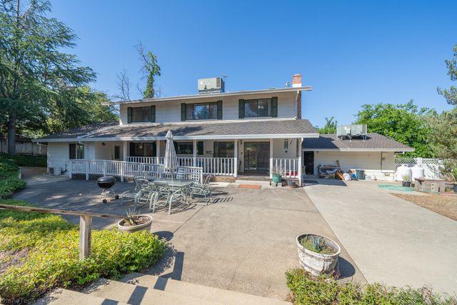 16160 Plateau Circle, Redding, CA 96001