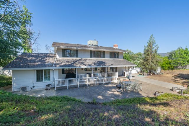 16160 Plateau Circle, Redding, CA 96001