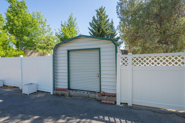 16160 Plateau Circle, Redding, CA 96001