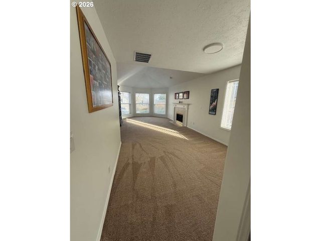 2956 BRIDGEPORT Ave Se, Salem, OR 97306