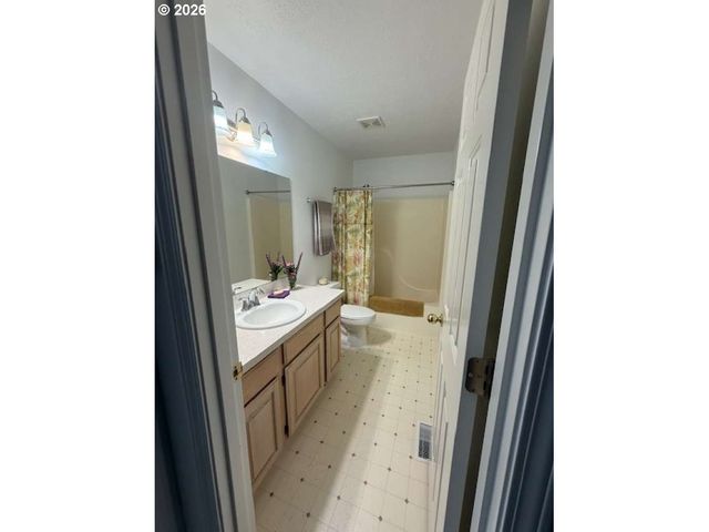 2956 BRIDGEPORT Ave Se, Salem, OR 97306